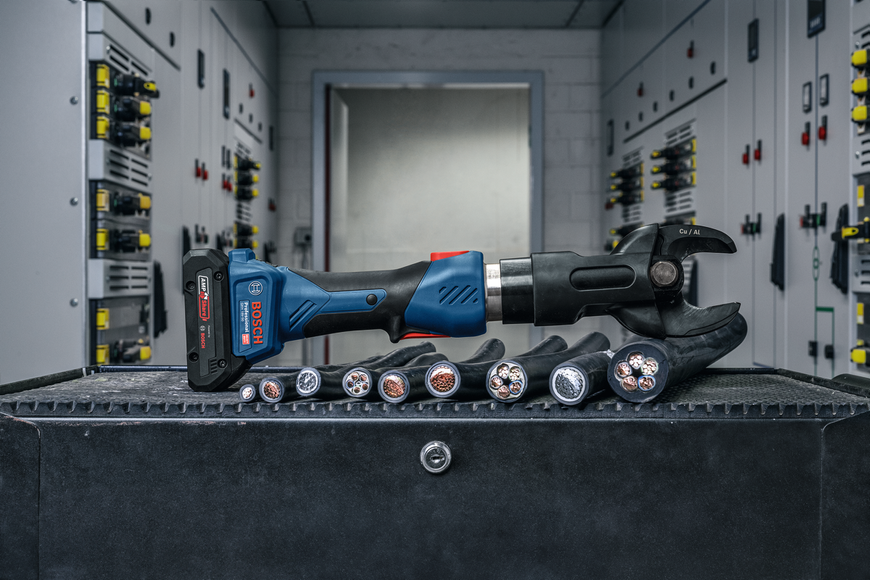 Аккумуляторный гидравлический кабельный резак GKH 18V-50, SOLO + кейс XL-BOXX Bosch Professional, артикул: 06019P0000, код товара: TLB-05861 фото
