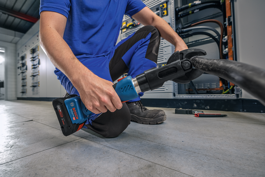Аккумуляторный гидравлический кабельный резак GKH 18V-50, SOLO + кейс XL-BOXX Bosch Professional, артикул: 06019P0000, код товара: TLB-05861 фото