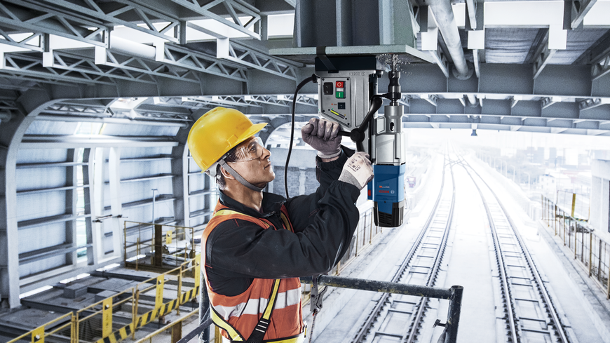 Магнітний свердлильний верстат GBM 50-2 Bosch Professional, артикул: 06011B4020, код товару: TLB-02405 фото